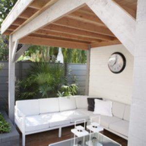 Porche jardin Douglas